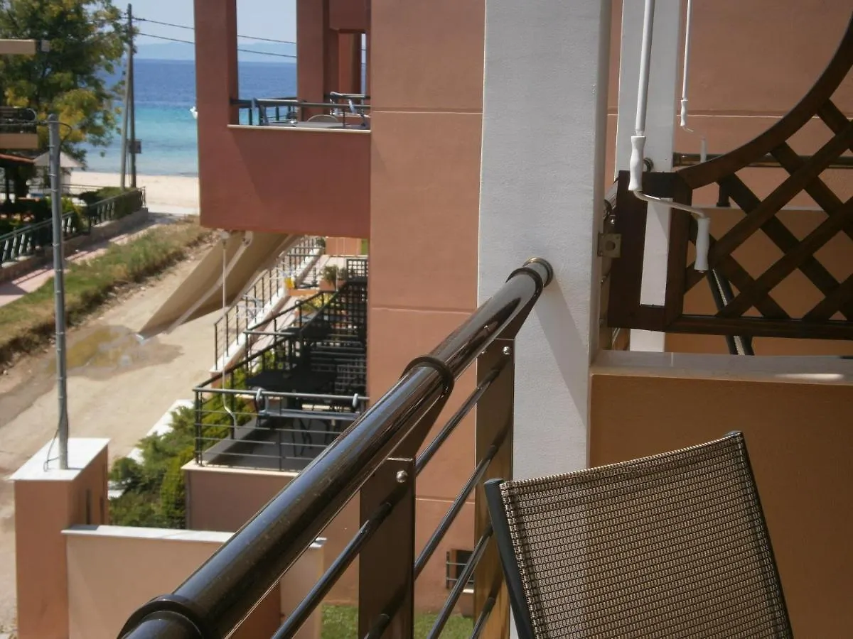 Dafni'S Seaside Luxury Studios Nikiti  Aparthotel Nikiti (Sithonia)