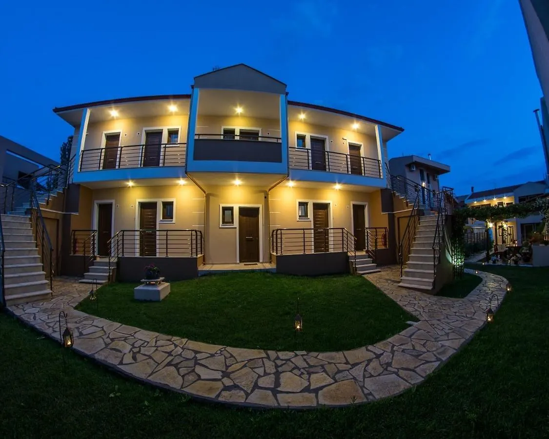 Aparthotel Dafni'S Seaside Luxury Studios Nikiti