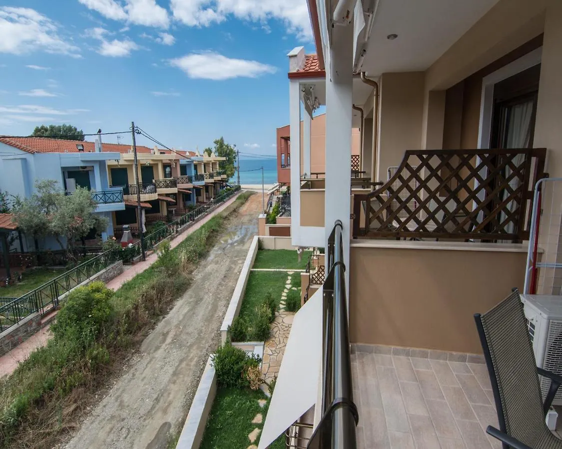 Dafni'S Seaside Luxury Studios Νικήτη 0*,